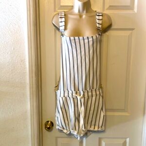 Overall shorts